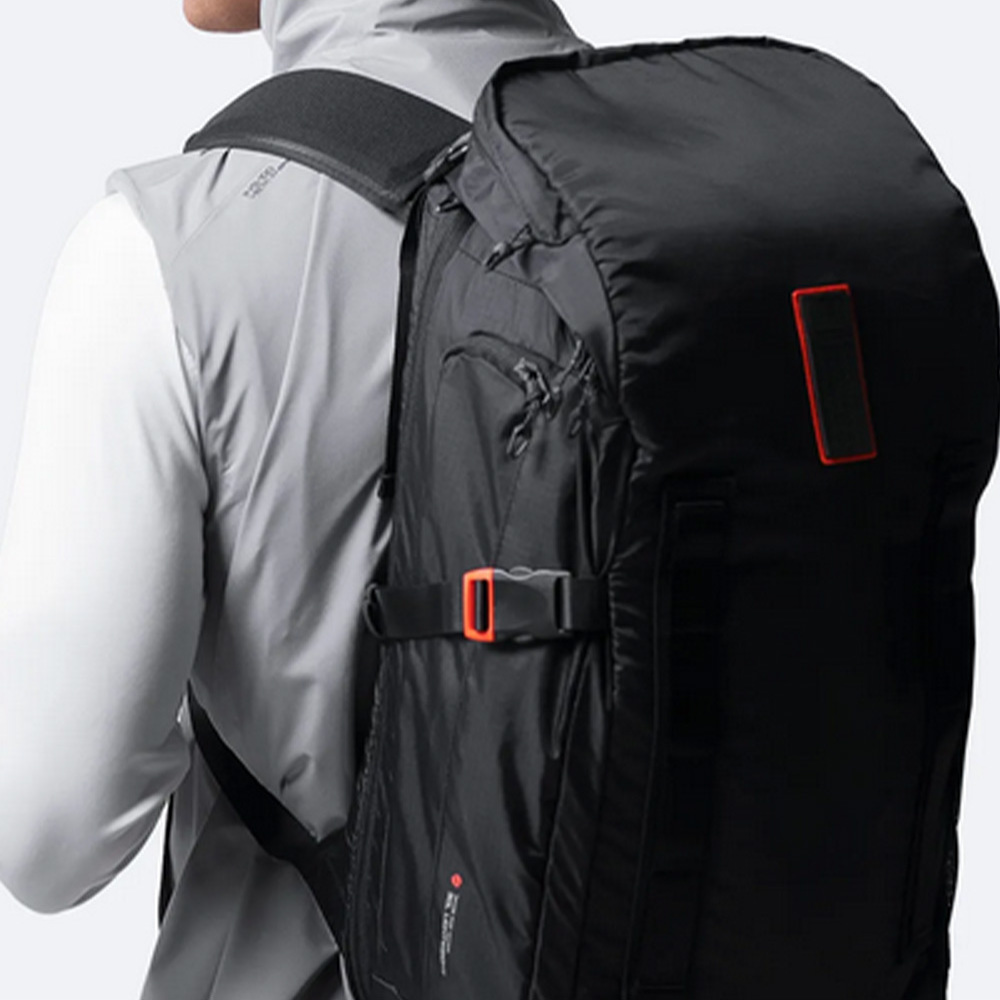 2026 Zhik Mochila 30L LGG-0160 - Black